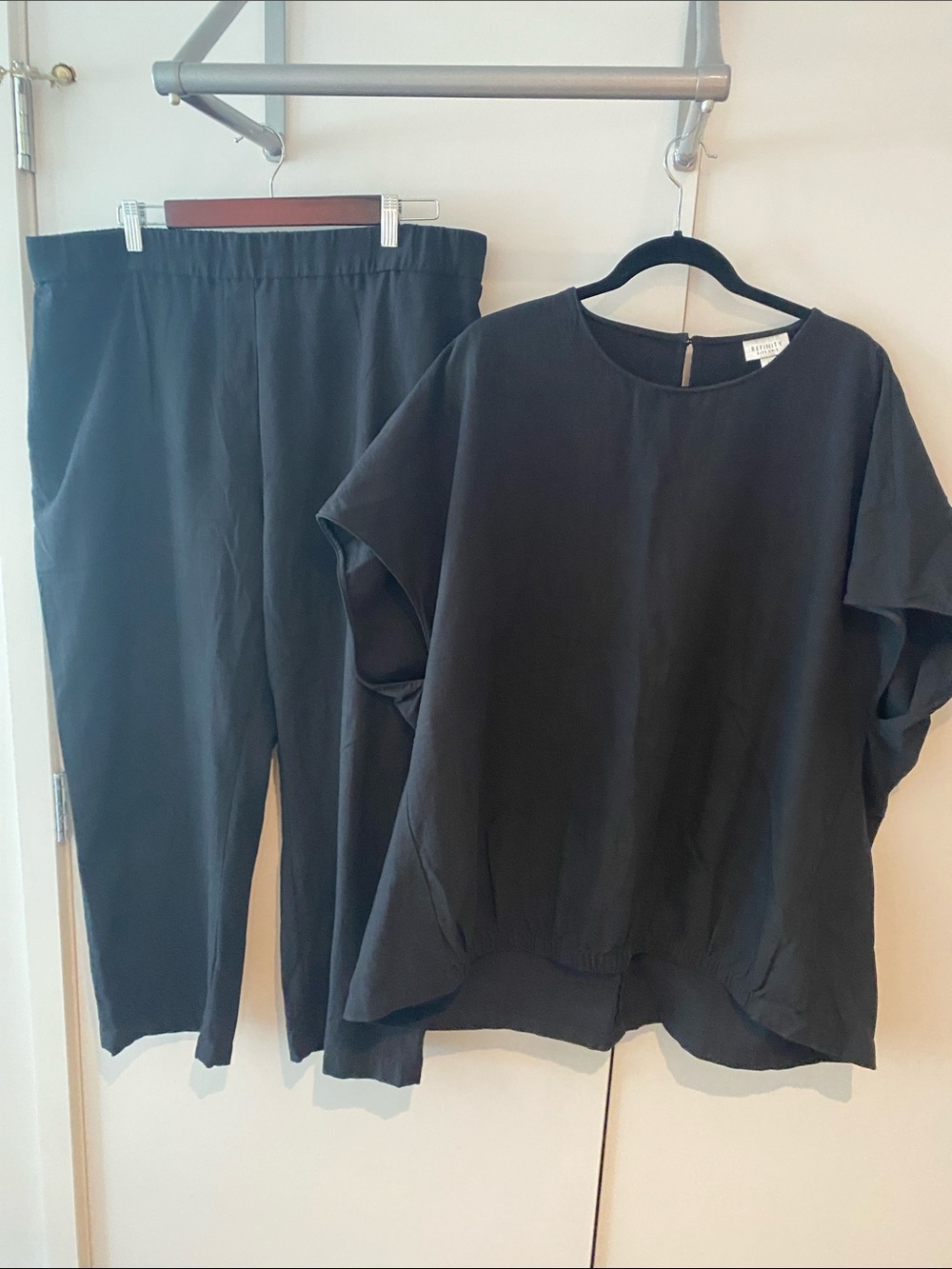 City Chic Black Relaxed Straight-Leg Pants with Matching Top Set